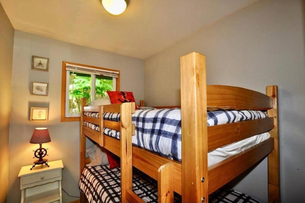 Вилла Muskoka Manor Dwight Экстерьер фото